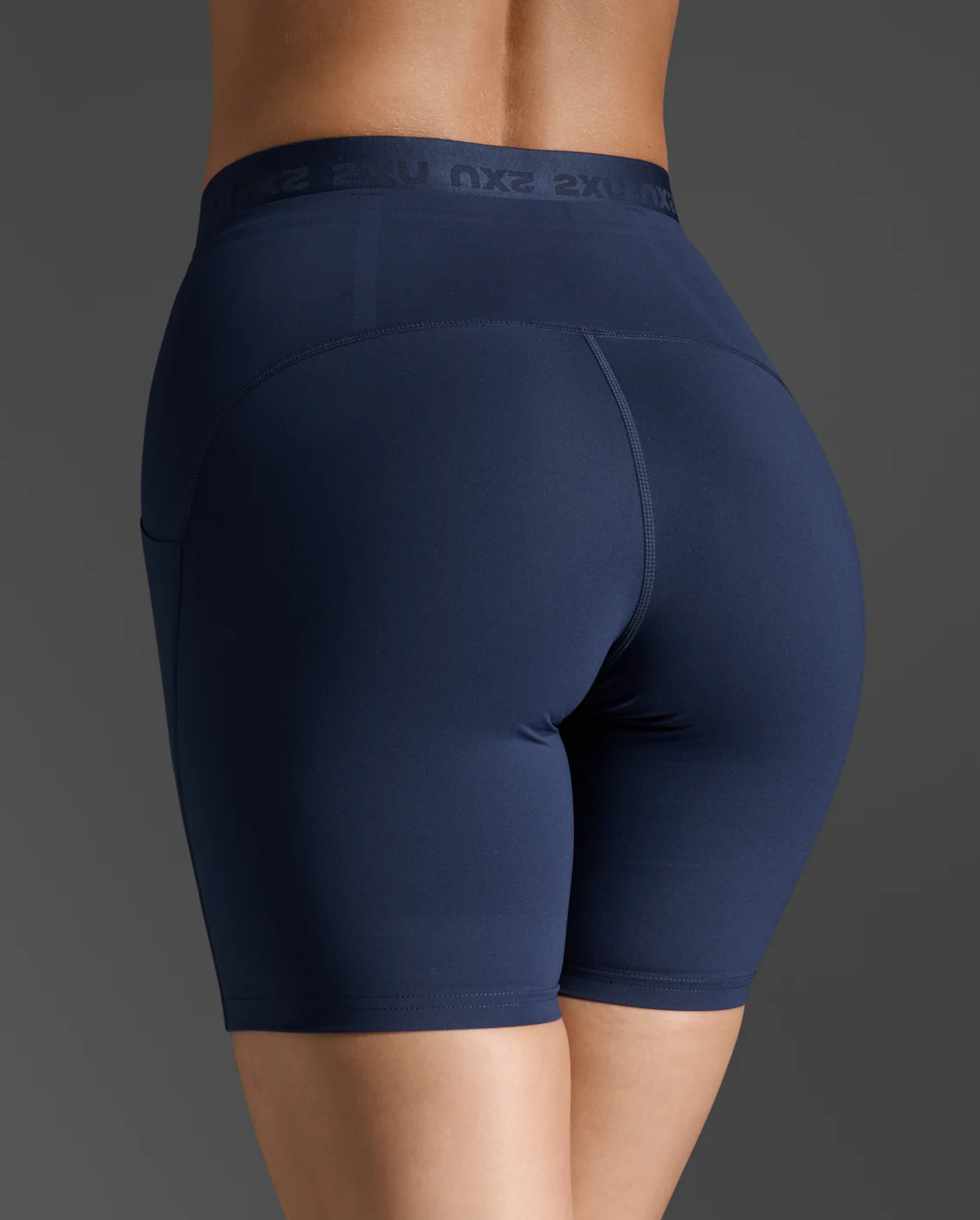 Form Stash Hi-Rise 6" Compression Short with Pockets - Image 5